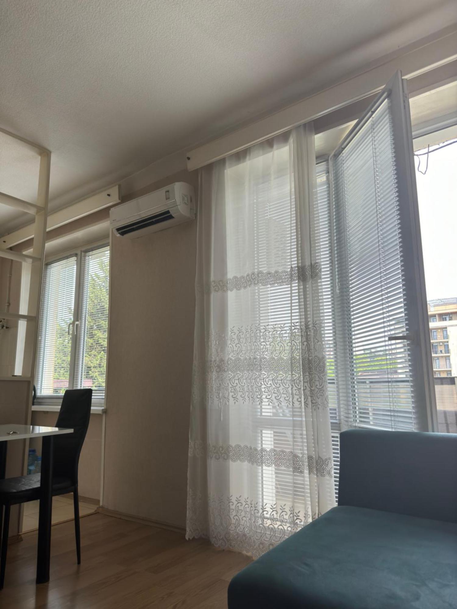 Cozy Apartment With Balcony Tbilisi Eksteriør bilde